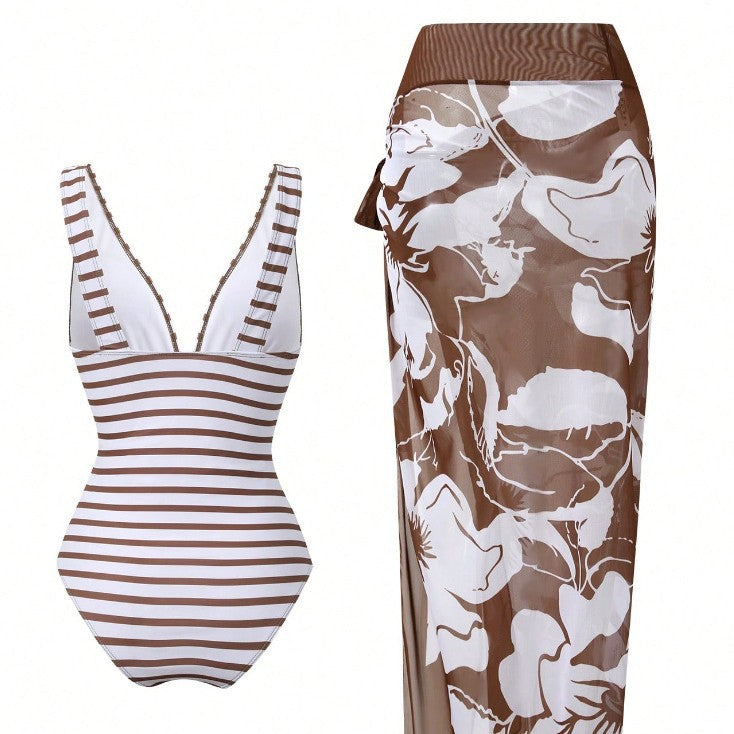 Women's Stylish Swimsuit with Adjustable Straps and Matching Pareo Mune Fashion