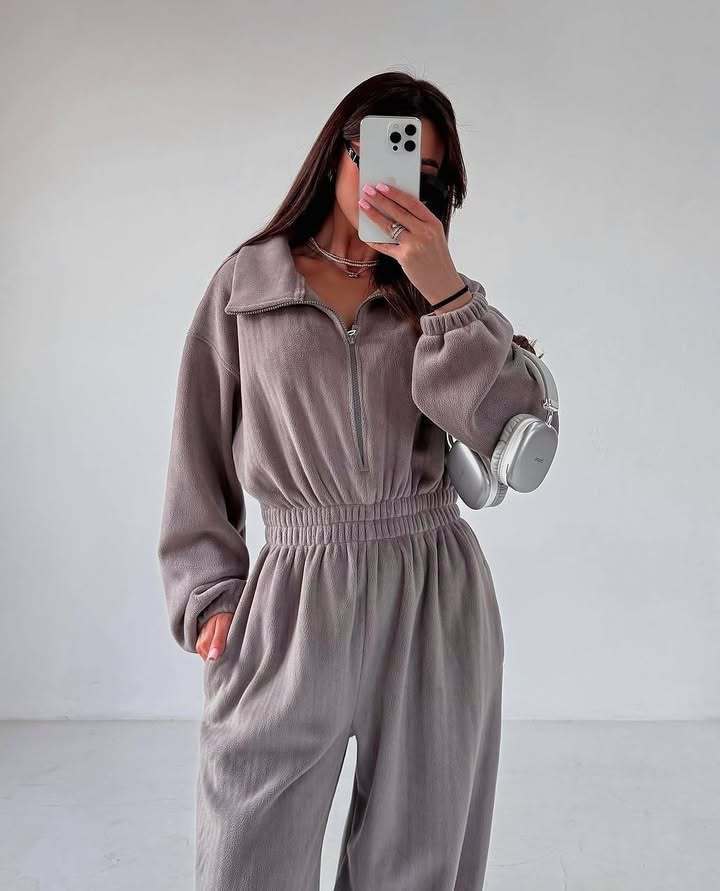 Women's cozy plush jumpsuit with half zipper and elastic waist Mune Fashion