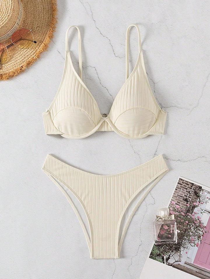 Women's Triangle Bikini with Elegant Ribbed Texture Mune Fashion