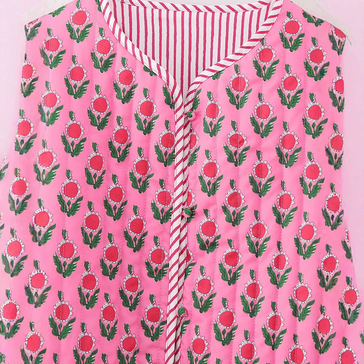Women's Padded Quilted Blouse Jacket with Floral Allover Print and Contrast Piping Mune Fashion