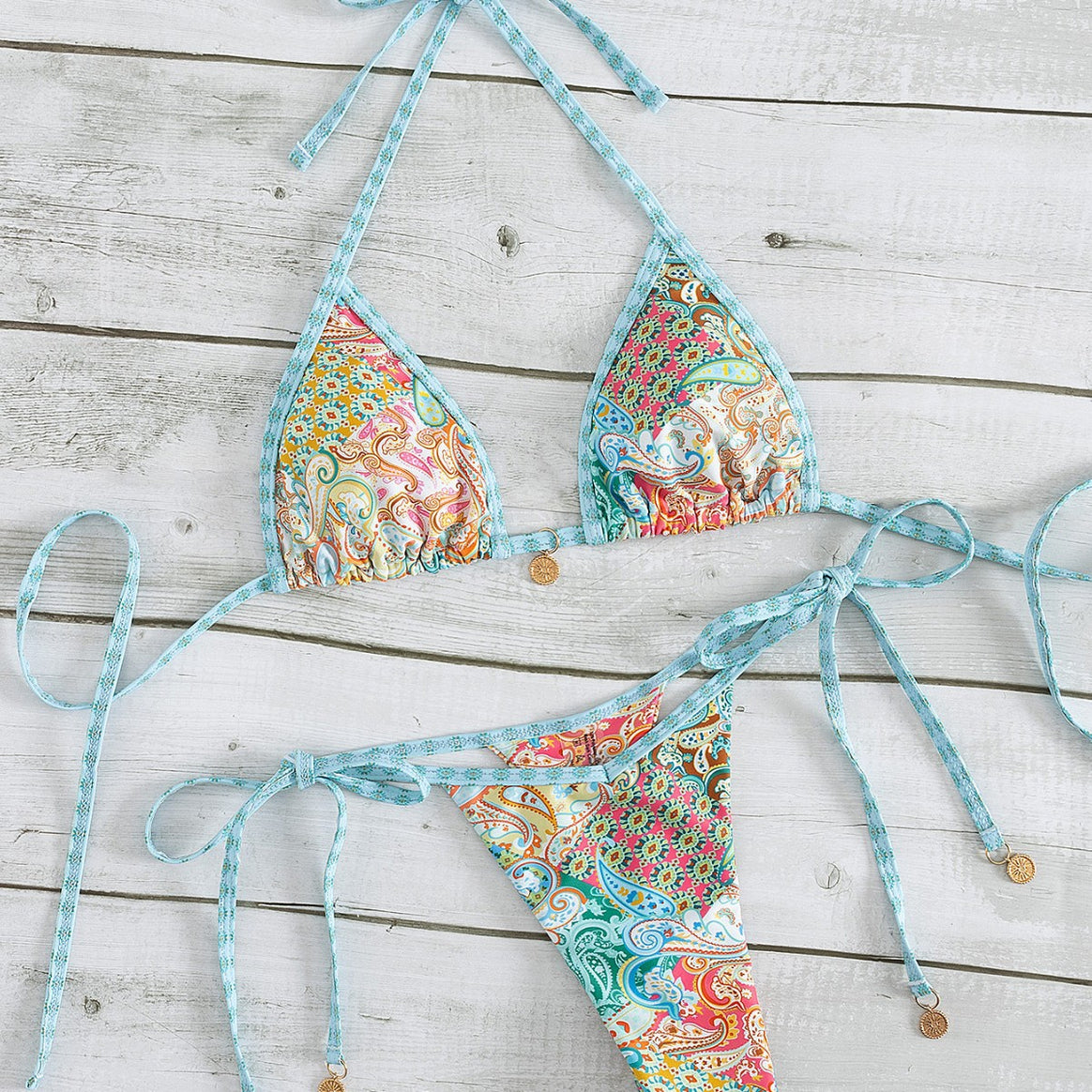 Women's Triangle Bikini with Playful Pattern Mune Fashion