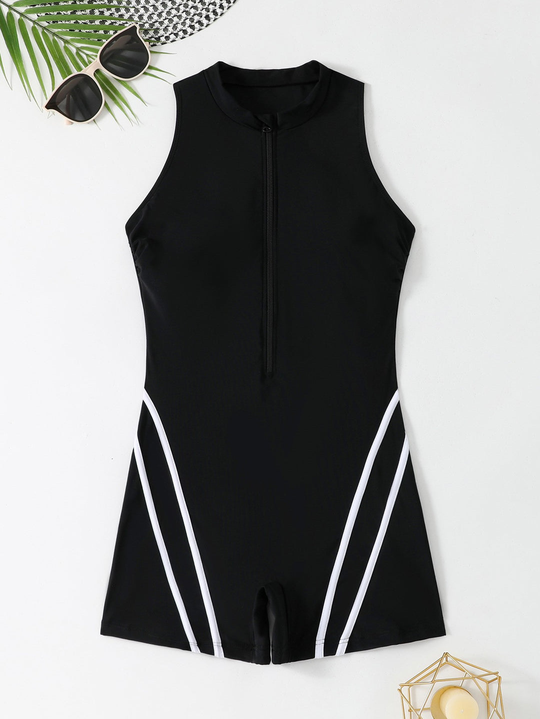 Women's sporty jumpsuit with zipper and figure-hugging cut Mune Fashion