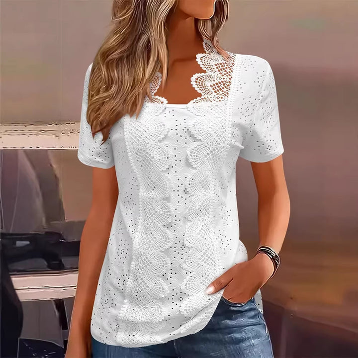 Ladies nan Lochstickerei blouse with lace yoke and square neckline Mune Fashion