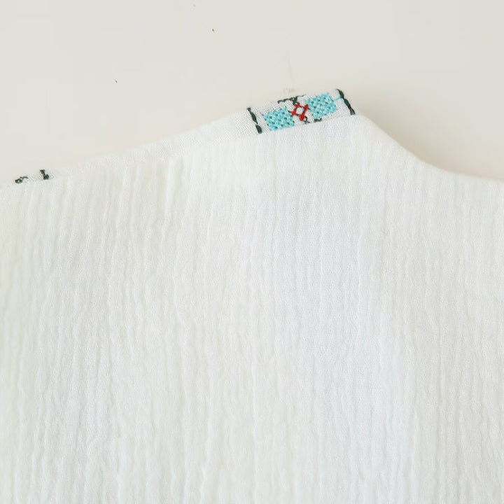 Women Embroidered Sleeveless Boho Vest with Open Cut and Floral Embroidery Mune Fashion