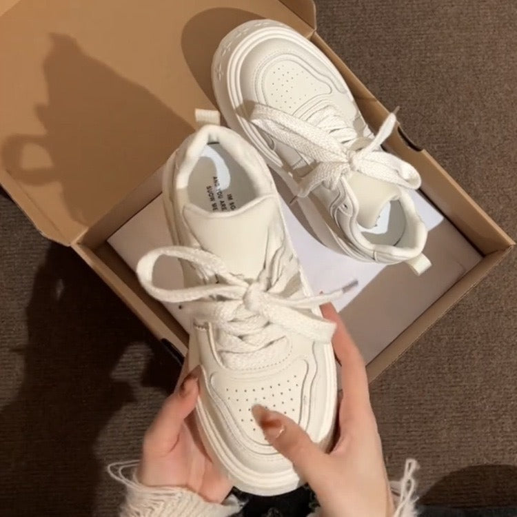 Women's Chunky Sneakers with Stable Platform Sole and Breathable Upper Material Mune Fashion