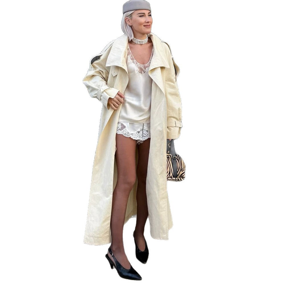 Women’s longer lighter trench coat with wide shawl collar and dropped shoulder Mune Fashion