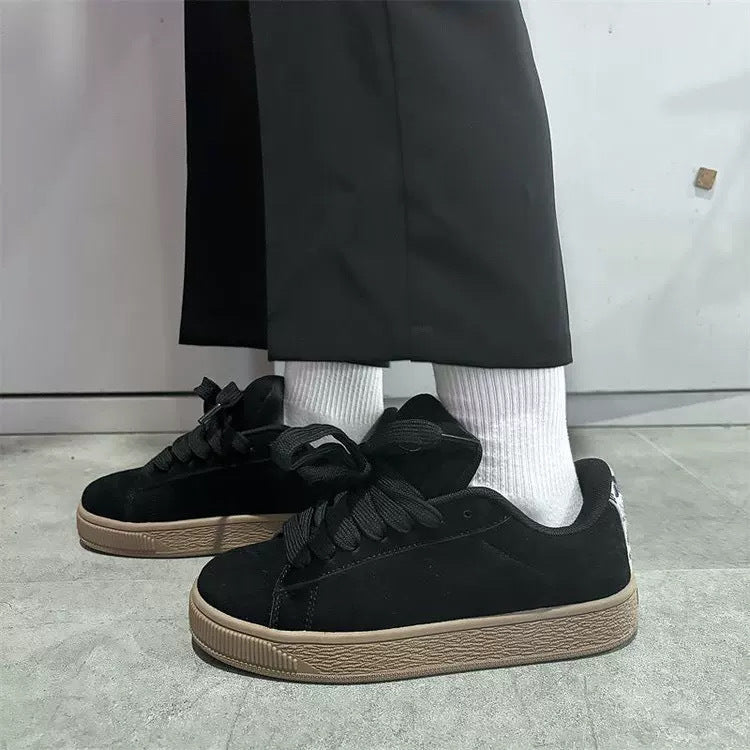 Women's sporty sneakers made of high-quality suede with non-slip sole Mune Fashion