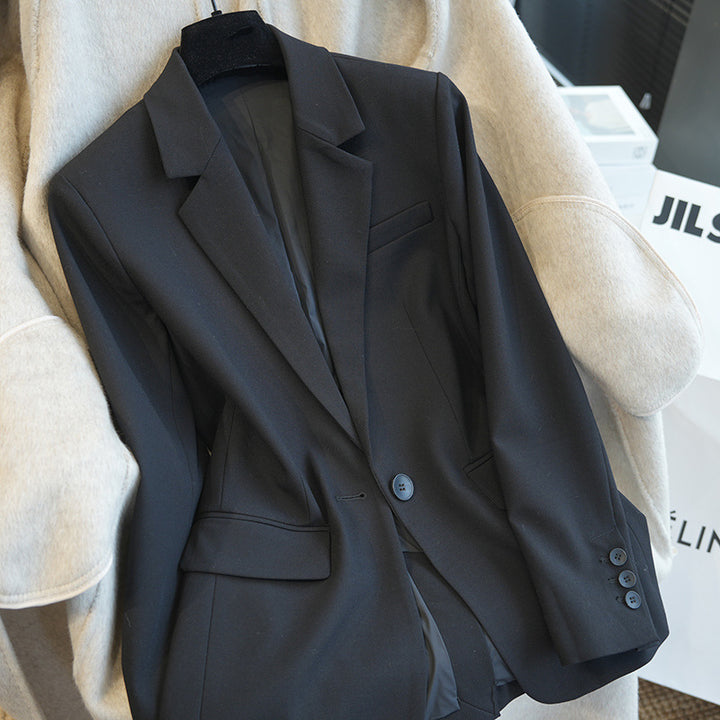 Women Classic fitted single-button blazer made of fine wool blend Mune Fashion