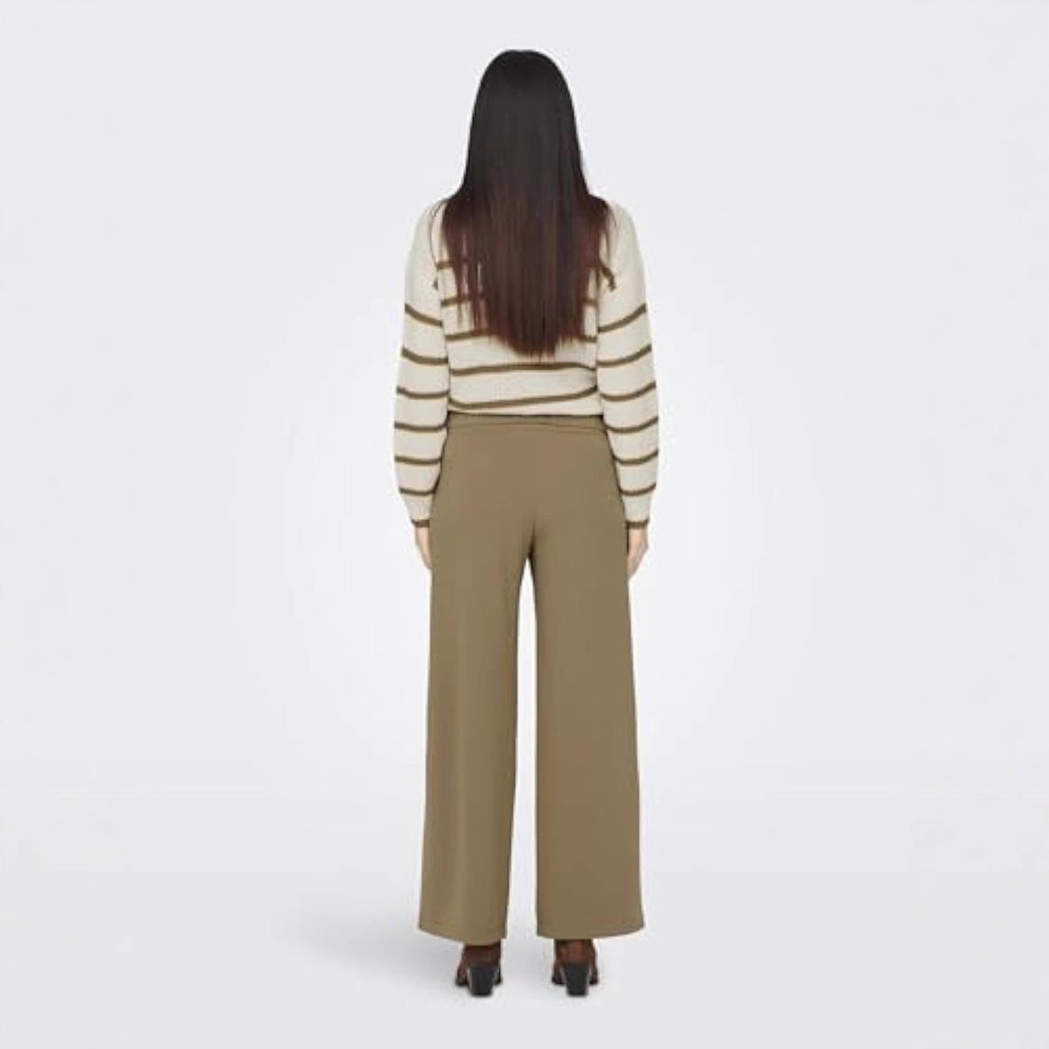 Women Elegant Wide Pants with Button Details Mune Fashion