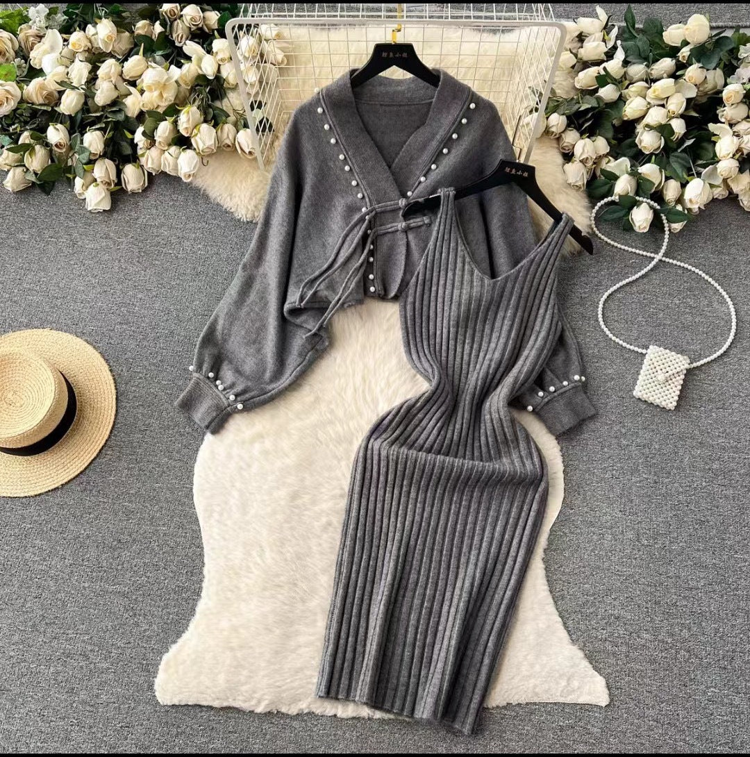 Ladies Elegant Knit Set with Rib Design Mune Fashion