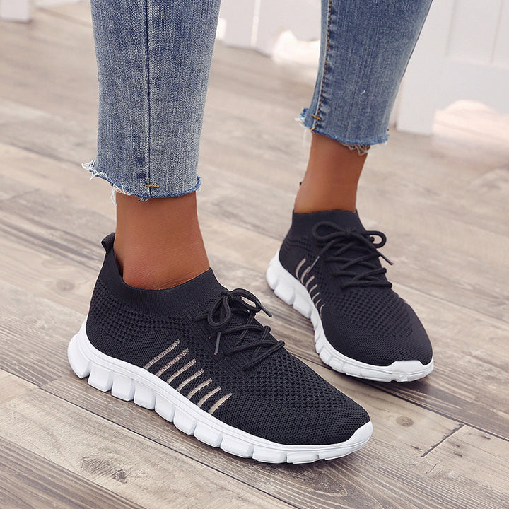 Women Light Knit Sock Sneaker with Elastic Shaft and Flexible Profile Sole Mune Fashion