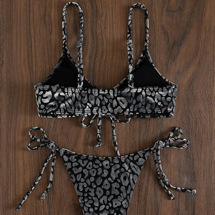 Women's Triangle Bikini with Unique Animal Print Details Mune Fashion