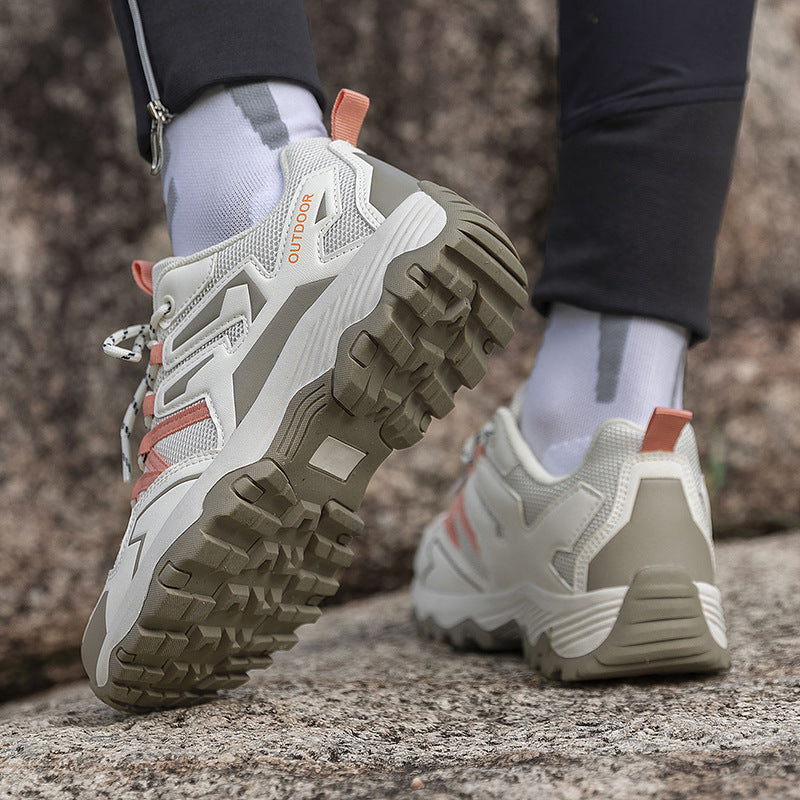 Men's robust trail and hiking sneaker with multi-terrain profile sole, breathable mesh upper, and reinforced toe cap Mune Fashion