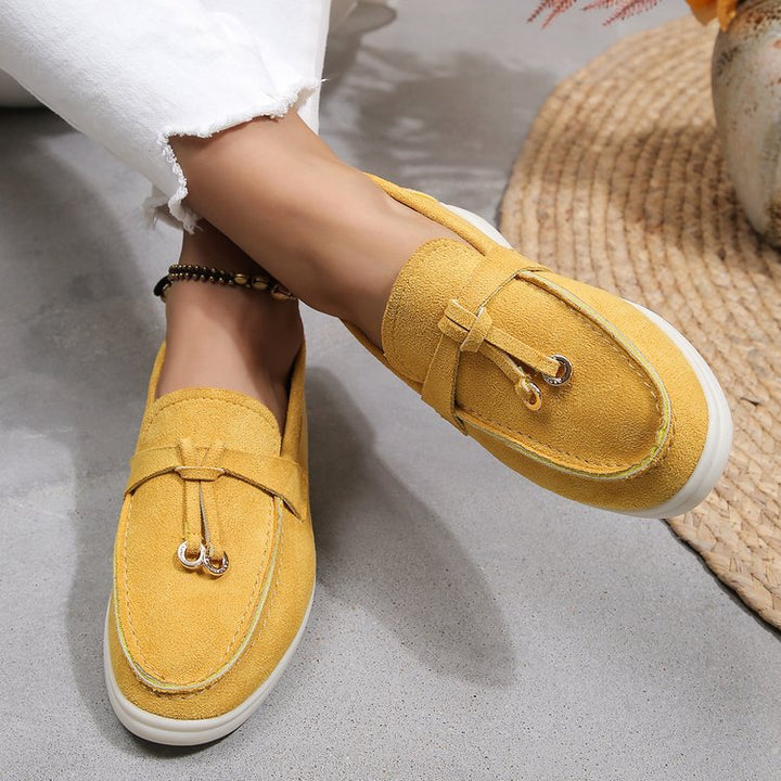Damen Slipper-Loafer aus Velourslederoptik mit dekorativem Knotenriemen und leicht profilierter Gummisohle Mune Fashion