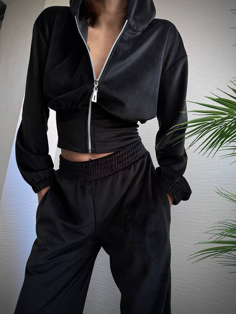 Women Tailored Cropped Hoodie Jacket with figure-shaping tube waistband Mune Fashion