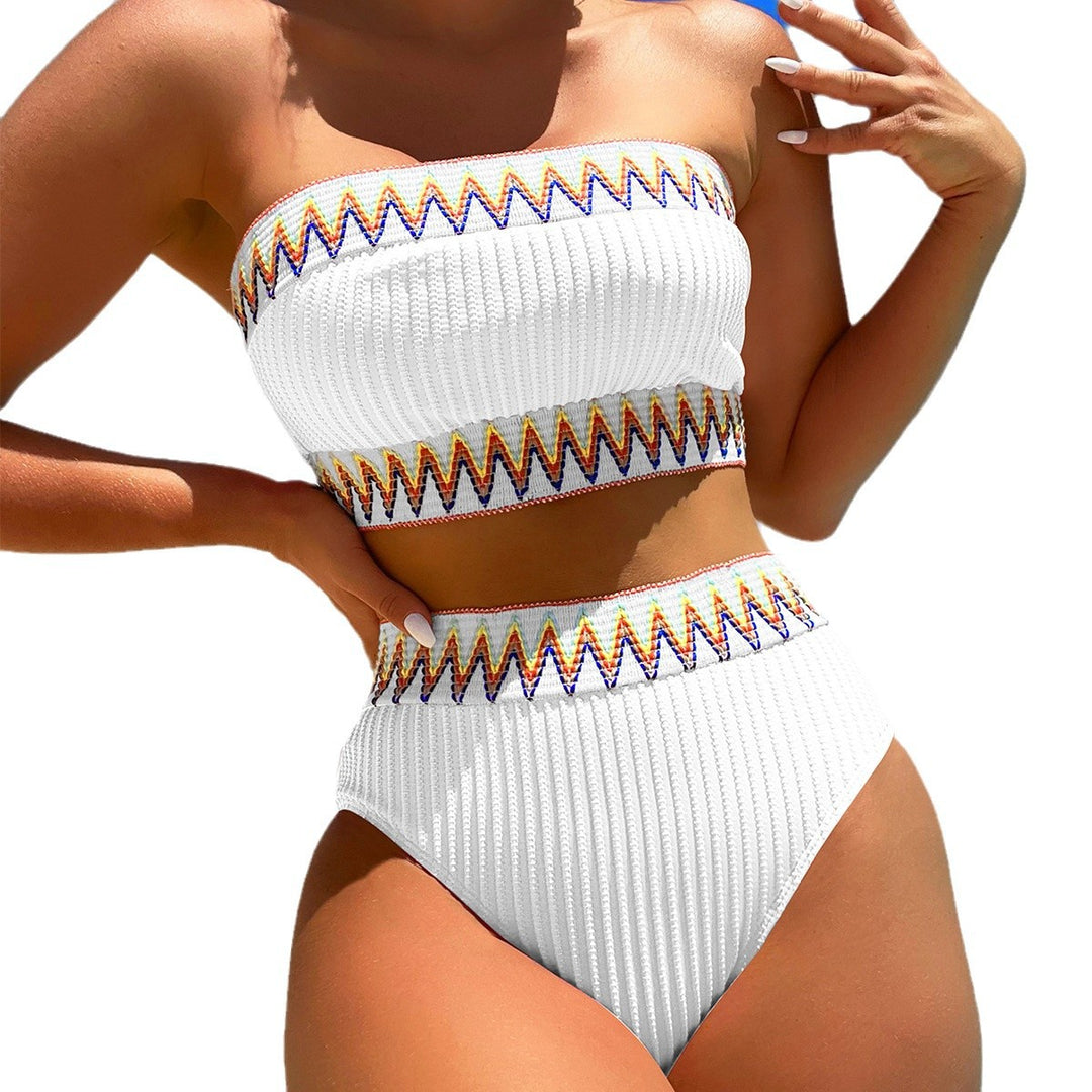 Women High-Cut Bandeau Bikini with Colorful Zig-Zag Pattern Mune Fashion