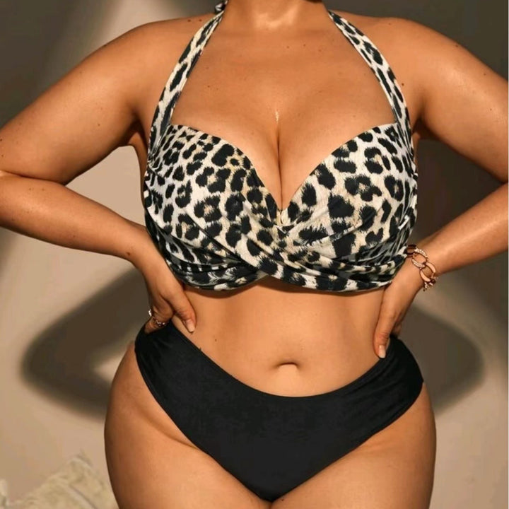 Women's Triangle Bikini with Wrap Look and Animal Pattern Mune Fashion