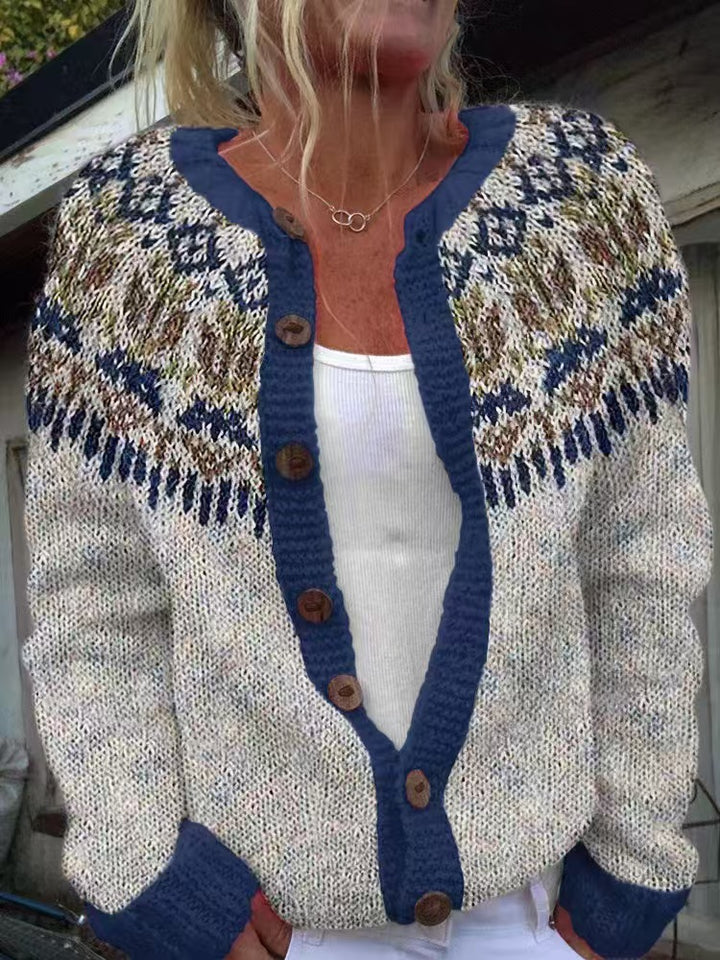 Women's patterned cardigan with round yoke, wooden buttons, and welt pockets Mune Fashion