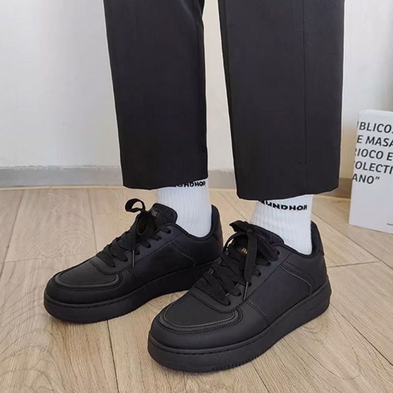 Women's lace-up sneakers made of high-quality synthetic leather with non-slip sole Mune Fashion