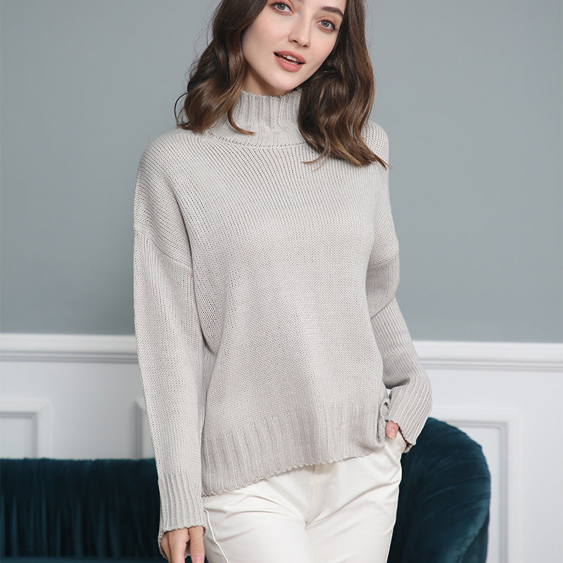 Women's turtleneck sweater made of chunky knit with oversized cut Mune Fashion