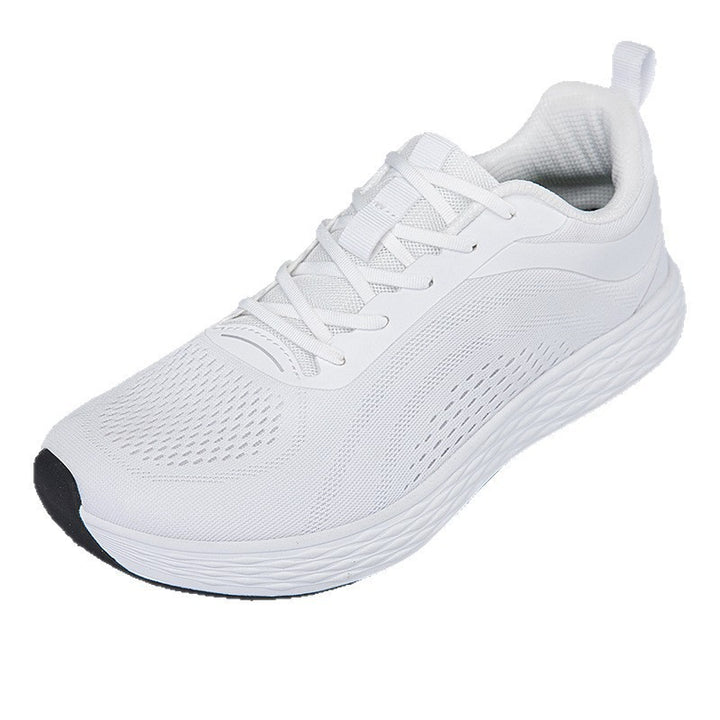 Men's lightweight performance training shoe with seamless mesh upper, reactive foam midsole, and grippy multi-zone outsole Mune Fashion