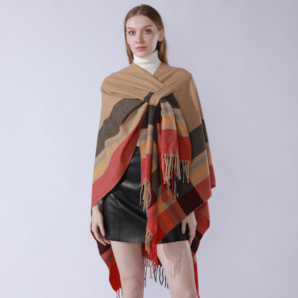 Women’s cape wrap made of wool blend with tie belt and check pattern Mune Fashion