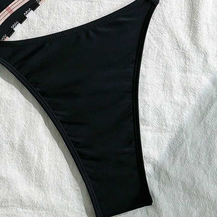 Women's triangle bikini with adjustable straps and elegant ruffle details Mune Fashion