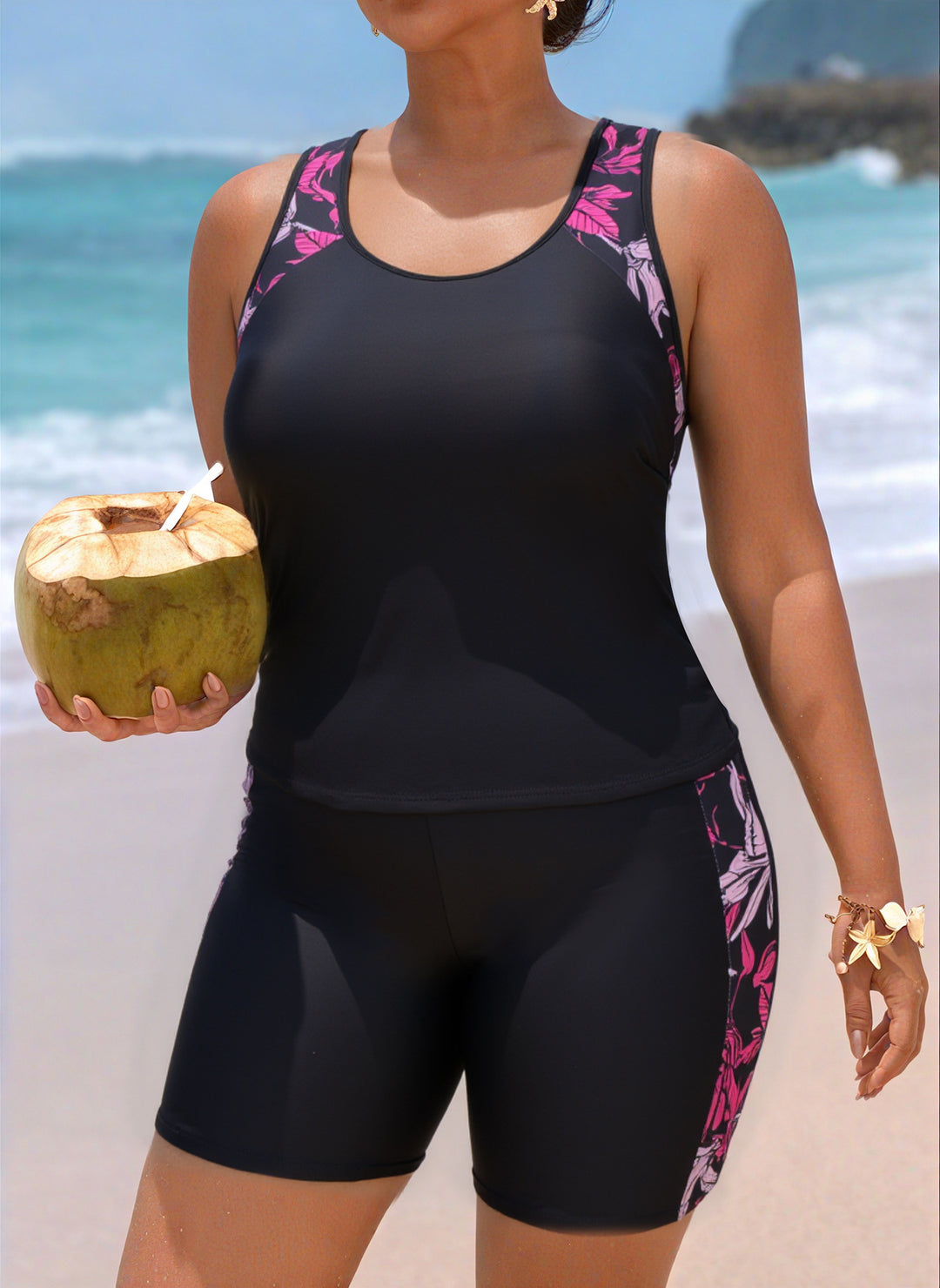 Ladies sporty bathing outfit with floral print Mune Fashion