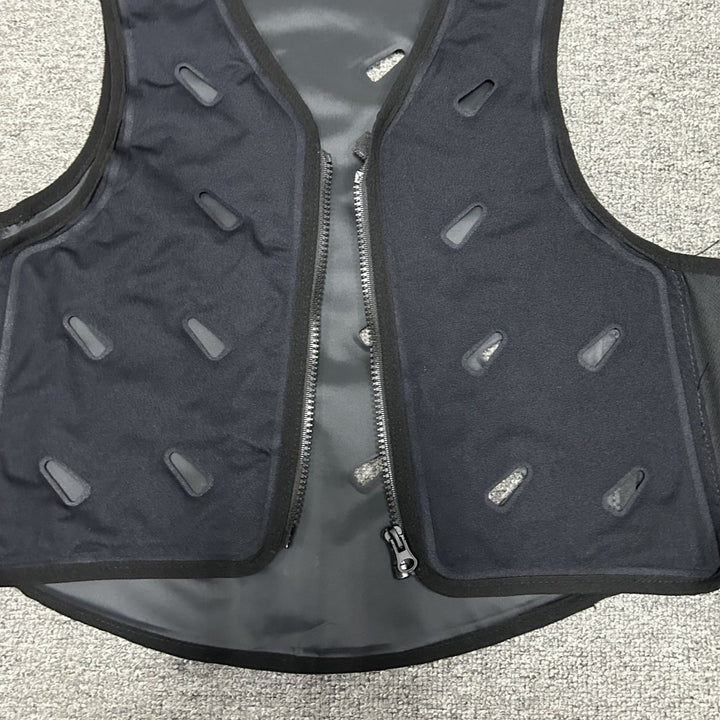 Unisex nan evaporative cooling vest with steam cooling, ventilation slits and zipper Mune Fashion