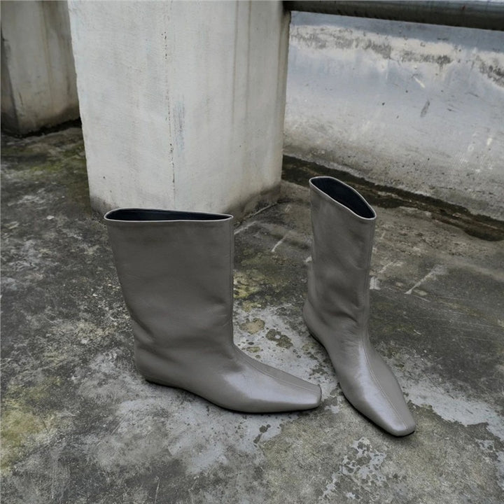 Women Soft Knee-High Slouch Boots with Pointed Toe Shape and Ergonomic Flat Sole Mune Fashion