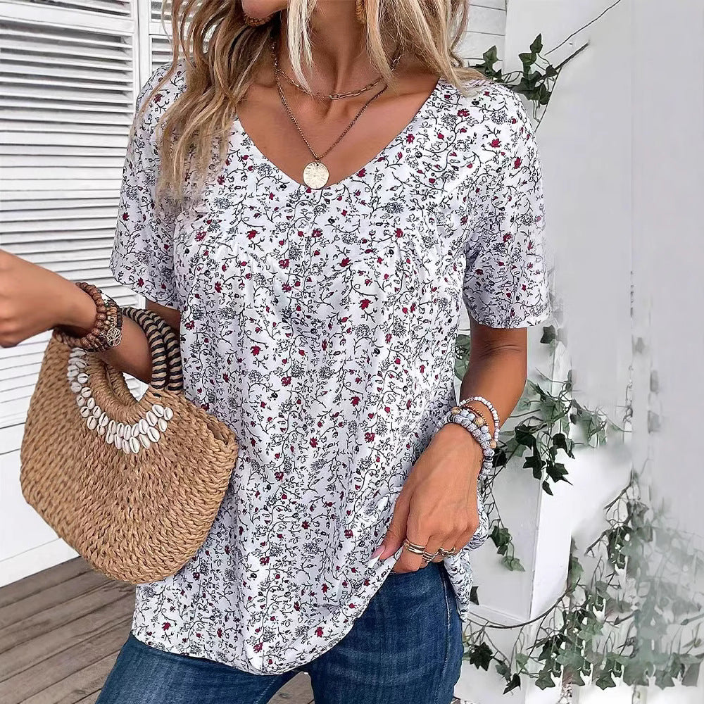 Ladies nan locker cut short sleeve blouse with V-neck, fine floral print and pleat Mune Fashion