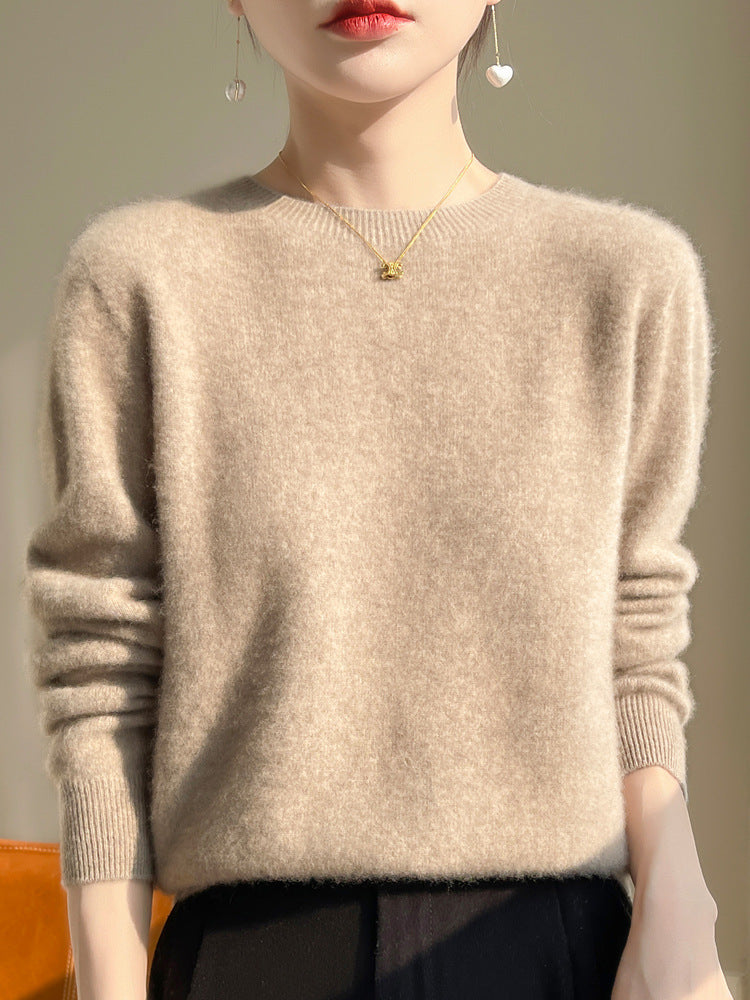 Women's Luxurious Cozy Knit Sweater with Round Neck and Mohair Look Mune Fashion