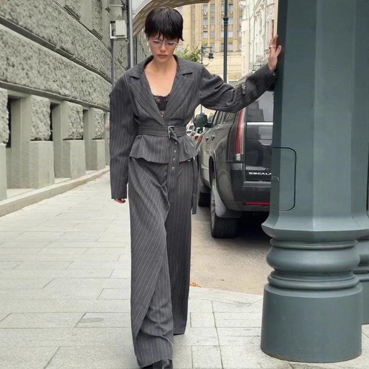 Women's Tailored Pinstriped Blazer with Shoulder-Emphasizing Balloon Sleeves and Waist Belt Mune Fashion
