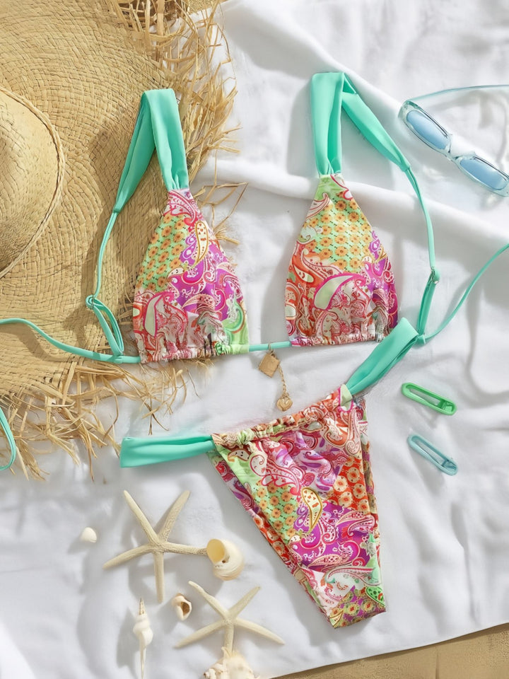 Women's triangle bikini with colorful paisley pattern and adjustable straps Mune Fashion