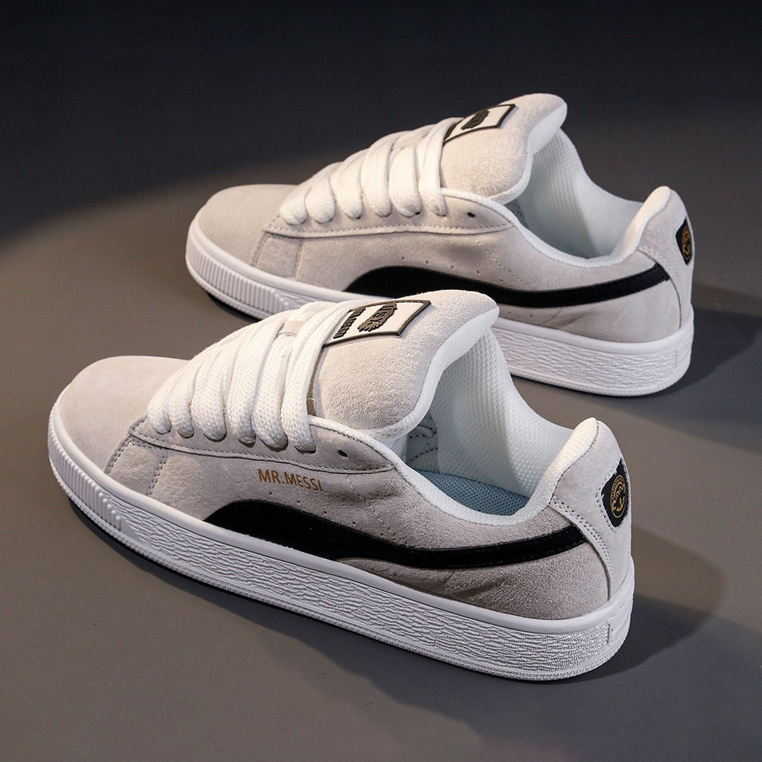 Women sneakers made of high-quality suede with excellent cushioning Mune Fashion