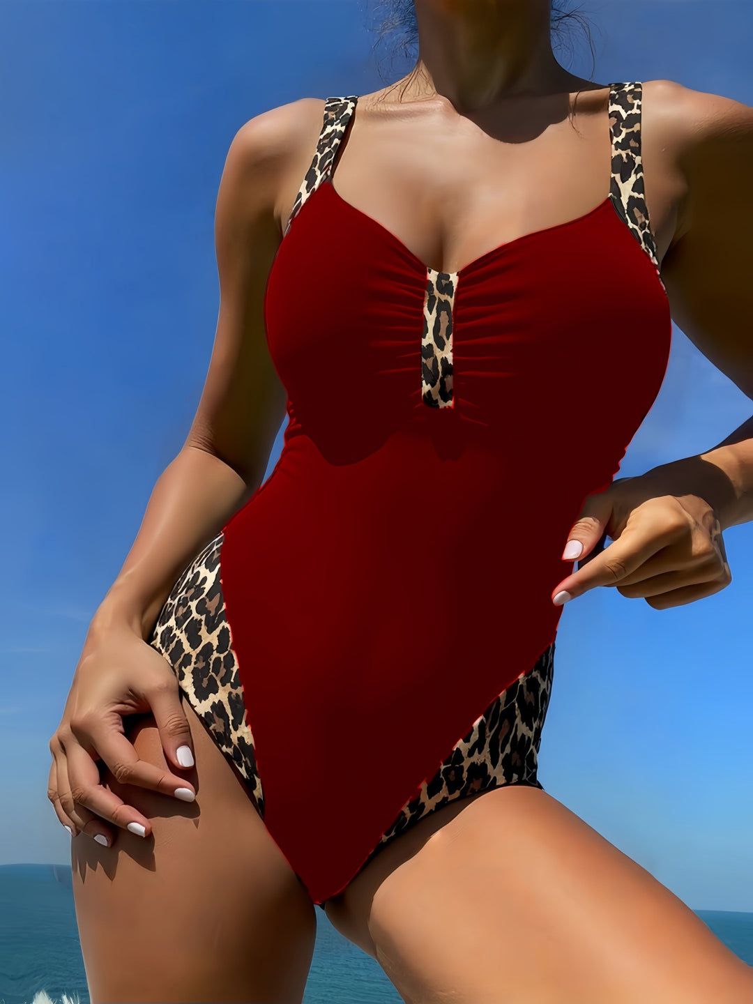 Women One-Piece Swimsuit with Fashionable Leopard Print Mune Fashion