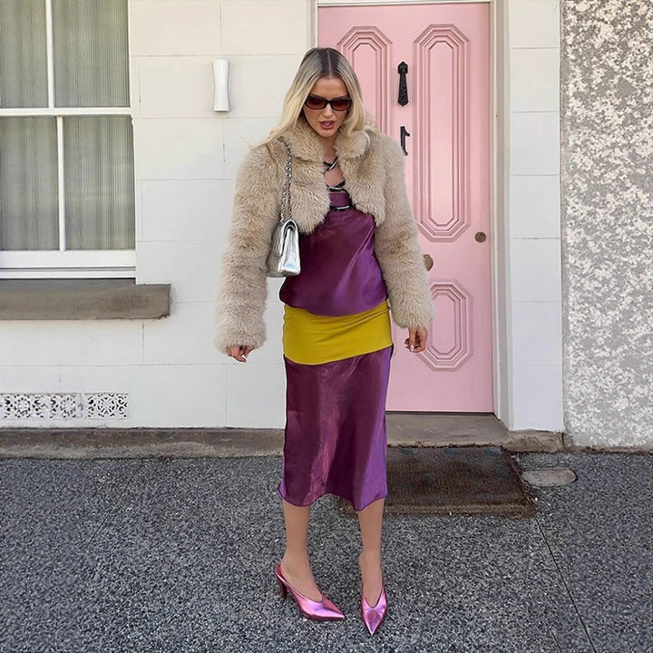 Women Short Cut Luxurious Faux Fur Jacket with Voluminous Sleeves and Lapel Collar Mune Fashion