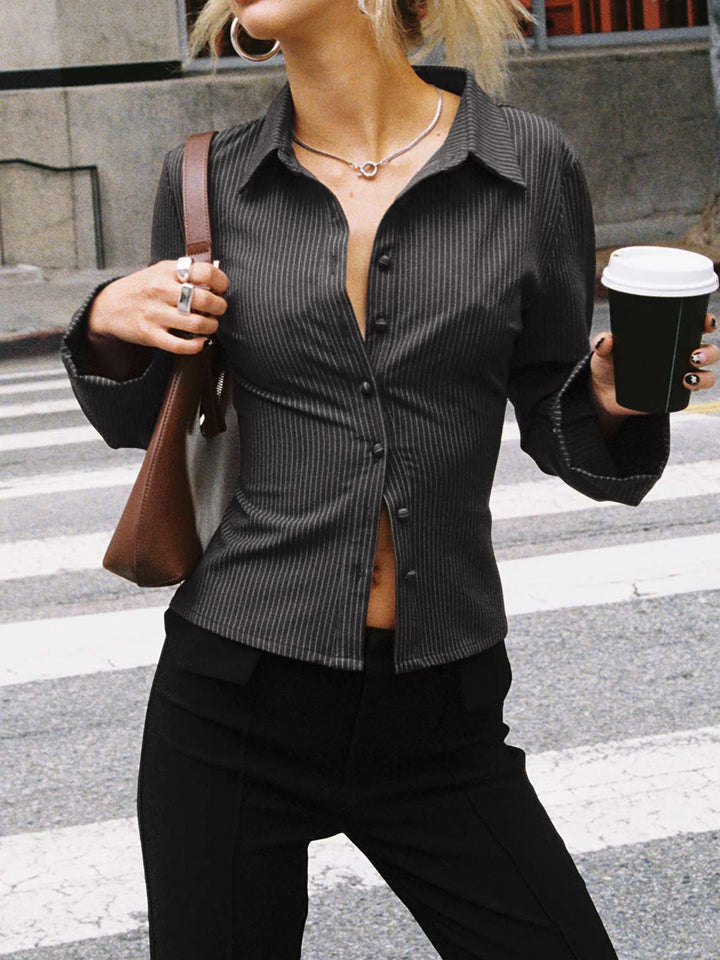 Women's Tailored Striped Shirt with Classic Collar Mune