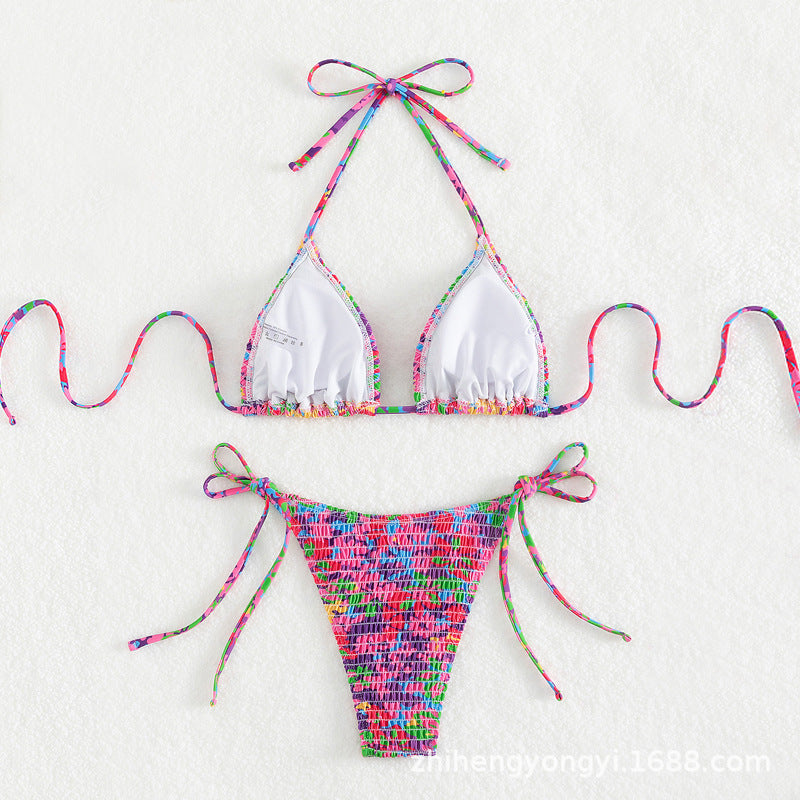 Women Triangle Bikini with Cheerful Ruffle Design Mune Fashion
