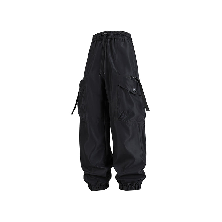Unisex Wide Technical CargoJogging Pants with adjustable drawstring, large flap pockets, and elastic ankle cuffs Drune