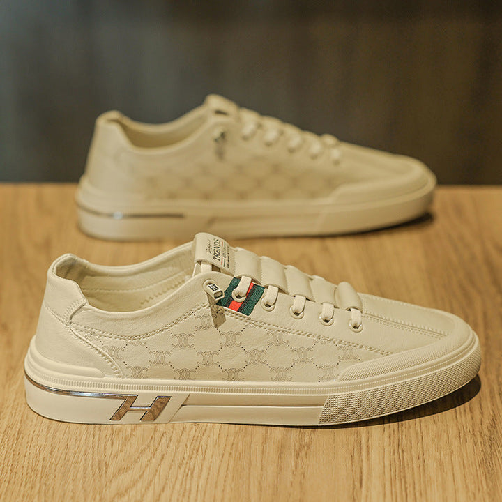 Women's sneaker with fashionable embossed design and comfortable sole Mune Fashion