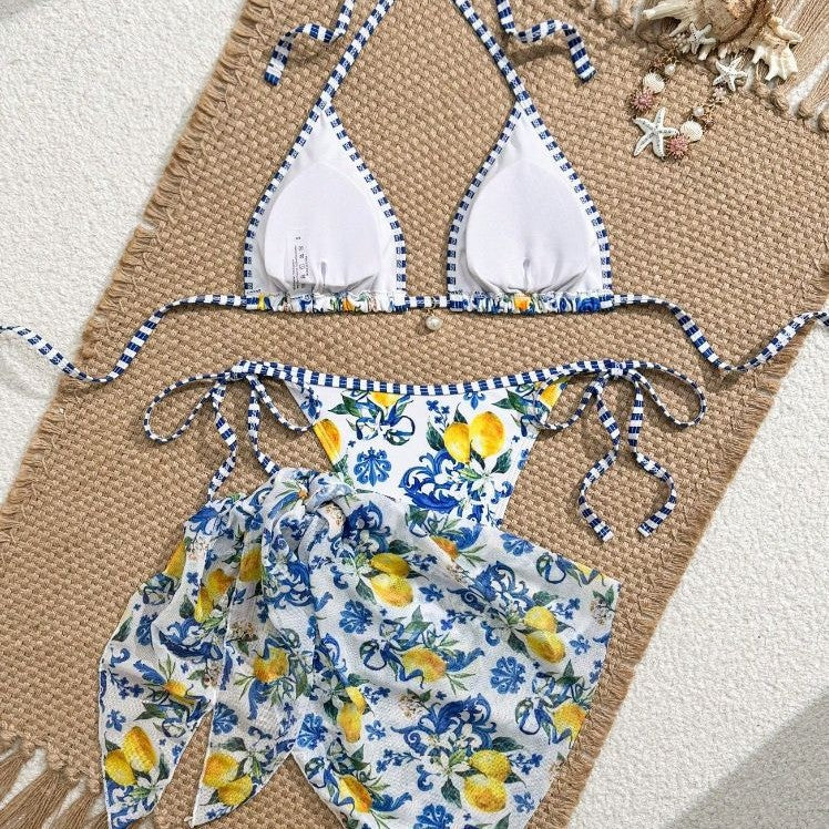 Women's triangle bikini with floral pattern and playful pareo Mune Fashion