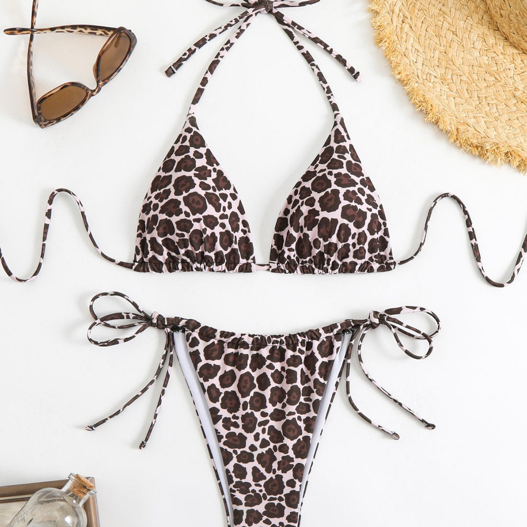 Women's Triangle Bikini Set with Elegant Lacing Design Mune Fashion