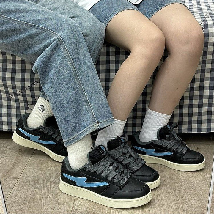 Ladies' sneaker in a sporty design with high-quality cushioning Mune Fashion