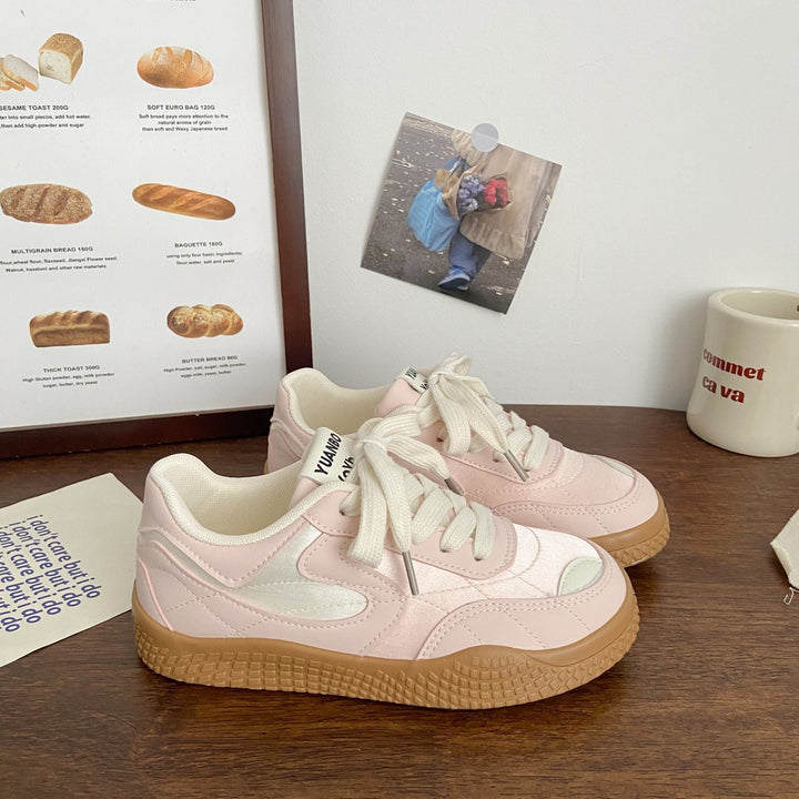 Women's sneakers with breathable upper material and cushioning outsole Mune Fashion