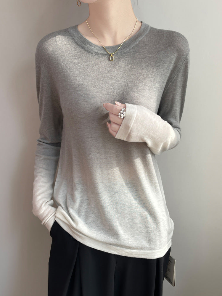 Women Light Gradient Fine Knit Sweater with Round Neckline and Loose Fit Mune Fashion