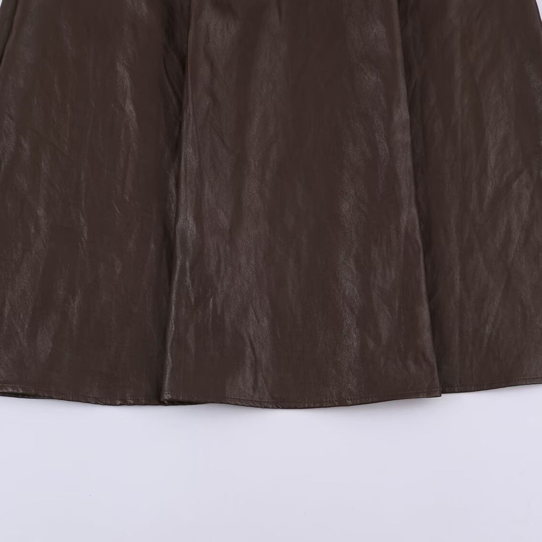 Women's midi skirt in leather look with high waist and flared cut Mune Fashion