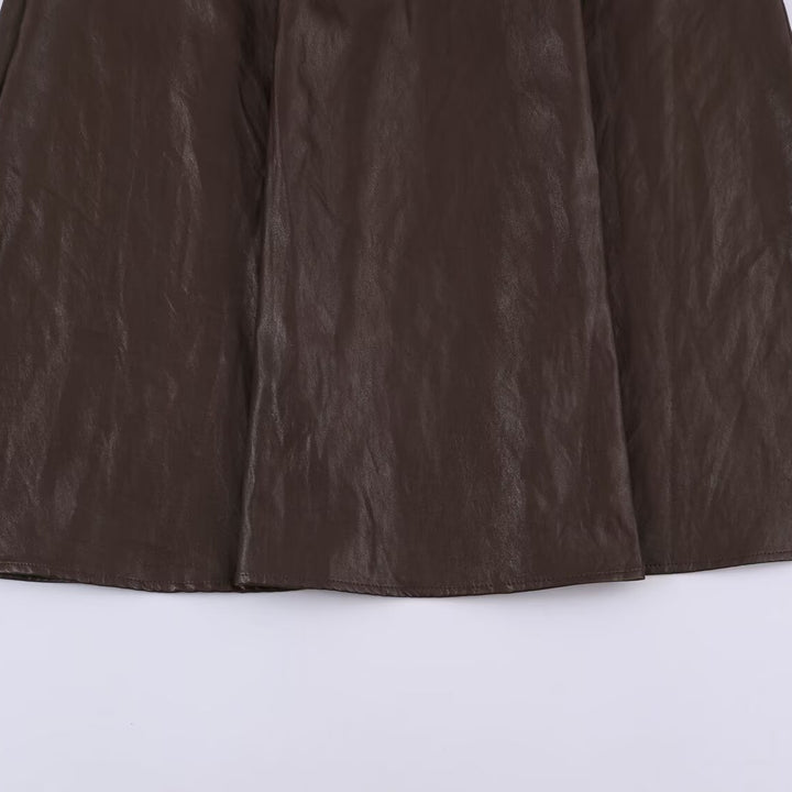 Women's midi skirt in leather look with high waist and flared cut Mune Fashion