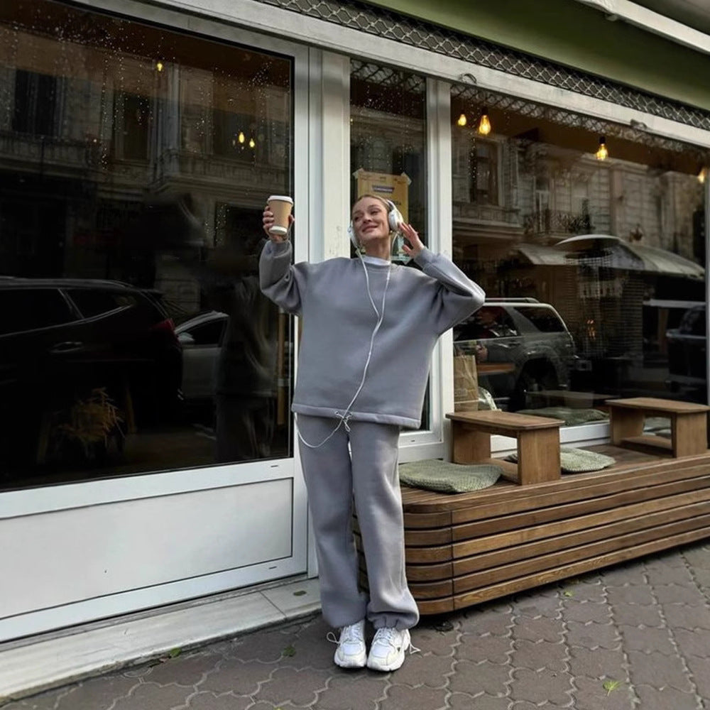 Women's Oversize Sweatshirt and High-Waist Lounge Jogging Pants Set made of brushed cotton blend Mune Fashion