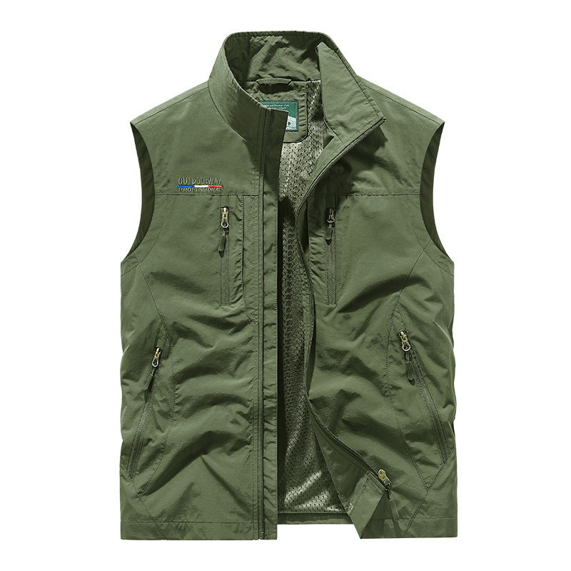 Men's lightweight outdoor vest with many zippered pockets Mune Fashion